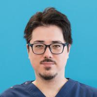 岡部寛先生の顔写真