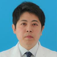 安宅先生の顔写真